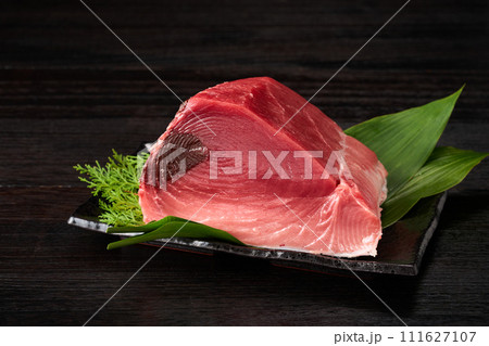 生養殖本鮪　ブロック　背中 111627107