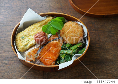鮭弁当　曲げわっぱ 111627244