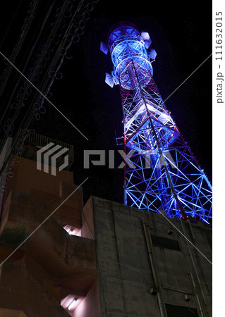 福島市の夜の電波塔 111632015