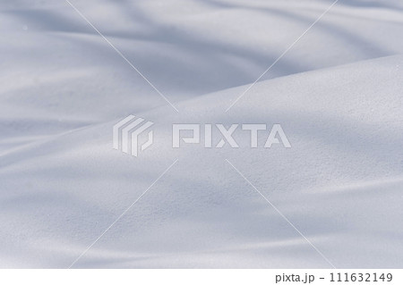 里山の雪模様 里山の雪模様 111632149