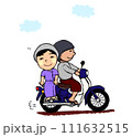 バイクに乗るミャンマーの男女 111632515