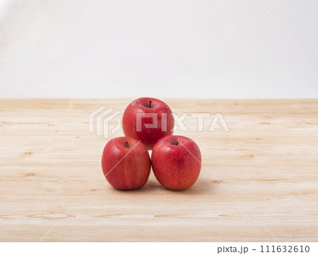 新鮮な林檎 111632610