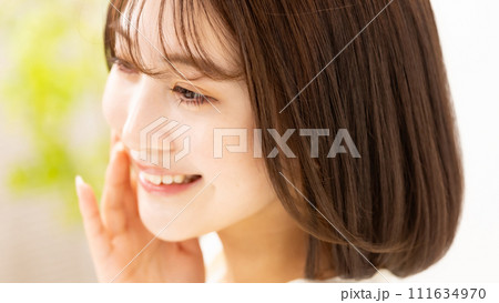 若い女性 ビューティー 20代 若い女性 ビューティー 20代 111634970