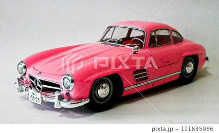 自動車の模型 111635986