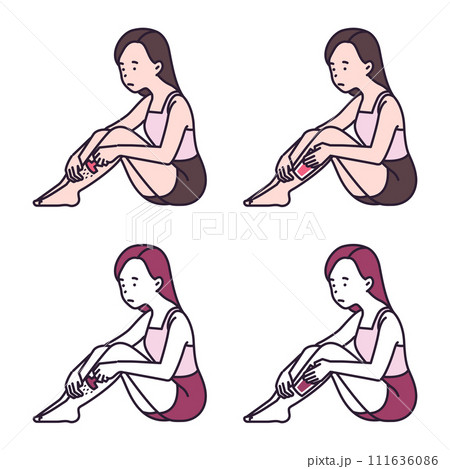 woman shaving her leg hair 111636086