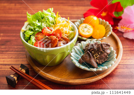 マグカップご飯　タコライス 111641449
