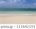 宮古島白砂海岸コバルトブルーの海 111642155
