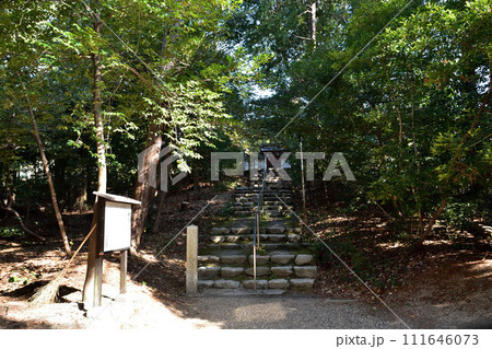 枚方市・継体天皇樟葉宮跡伝承地・末社貴船神社 111646073