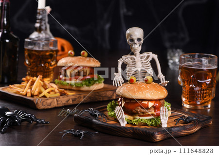 Halloween Monster Burger 111648828