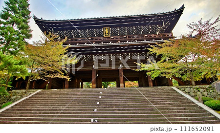 京都 知恩院三門の風景 京都 知恩院三門の風景 111652091