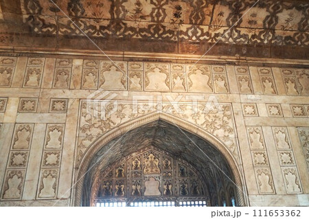 インド アグラのアグラ城塞 インド アグラのアグラ城塞 111653362