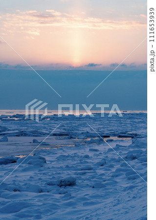 紋別の流氷岬 111653939