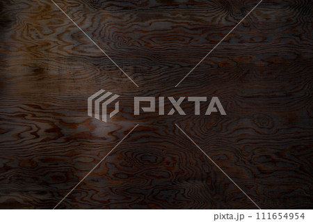 細かい木目の背景素材　a-2-2　暗い 111654954