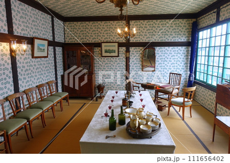 長崎出島　異人館室内 111656402