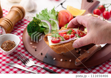 ブルスケッタ 111656466