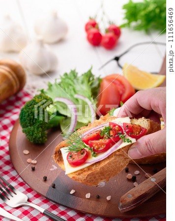 ブルスケッタ 111656469