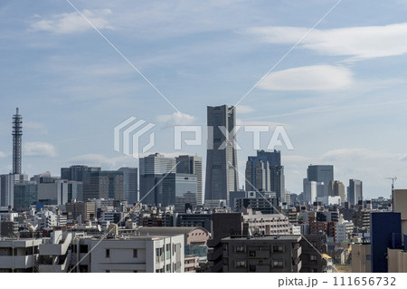 神奈川県横浜市の街並み 111656732