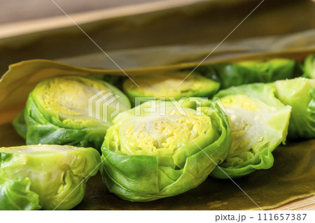 芽キャベツの昆布締め 111657387