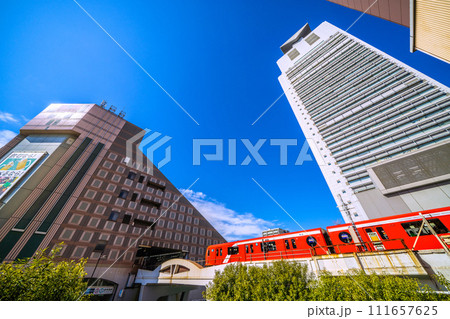 日本の東京都市景観 東京メトロ 後楽園駅や駅を出た丸ノ内線、文京区役所などを望む＝2月14日 111657625