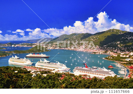 カリブ海のセント・トーマス島の美しい景観 111657666
