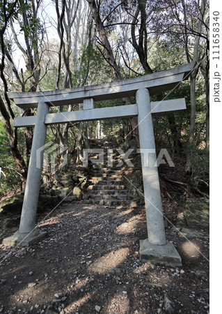本宮山砥鹿神社奥宮第二鳥居 111658340