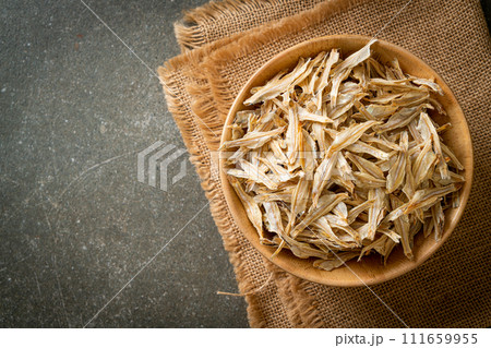 dried small crispy fish dried small crispy fish 111659955