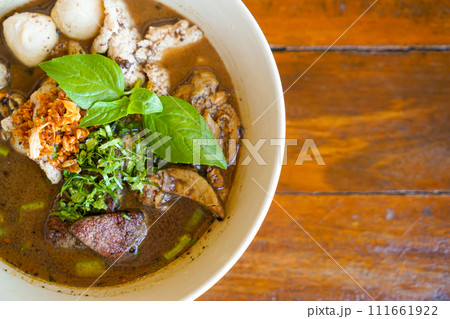 Thai boat noodles with pork 111661922