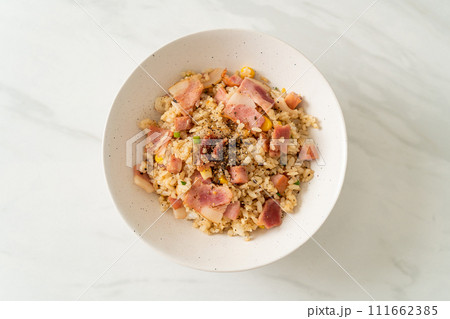 fried rice with bacon ham and black peppers fried rice with bacon ham and black peppers 111662385