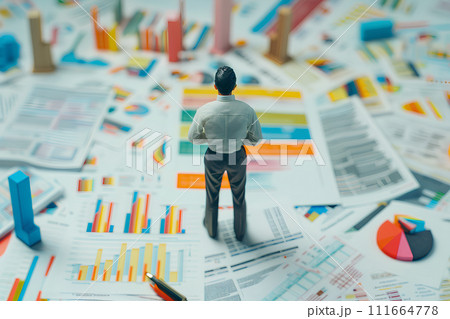 書類の中で考え込むビジネスマン（3D） 111664778