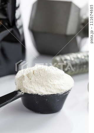 スプーン一杯のプロテイン スプーン一杯のプロテイン 111674685