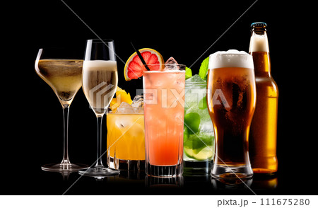 Set and collection of classic alcohol cocktails or mocktail isolated on black background with fresh summer fruits Set and collection of classic alcohol cocktails or mocktail isolated on black background with fresh summer fruits 111675280