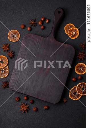 Empty wooden cutting board for preparing ingredients for preparing a delicious dish Empty wooden cutting board for preparing ingredients for preparing a delicious dish 111676806