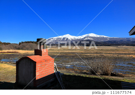 雪消月(ゆききえつき)庄内平野からの日本百名山 鳥海山 雪消月(ゆききえつき)庄内平野からの日本百名山 鳥海山 111677574