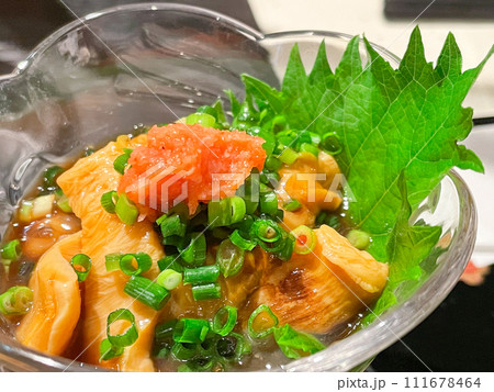 新鮮なホヤ酢 新鮮なホヤ酢 111678464