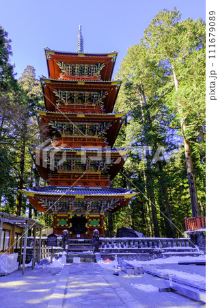 東照宮五重塔(縦) 東照宮五重塔(縦) 111679089