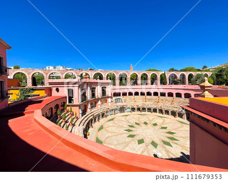 メキシコ サカテカスの闘牛場を改装したホテル メキシコ サカテカスの闘牛場を改装したホテル 111679353