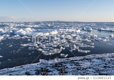 北方領土と押し寄せて流氷 111681115