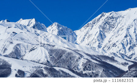 冬の北アルプス 111682315