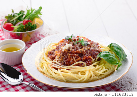 スパゲティー　ミートソース 111683315