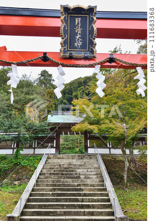 松尾大社の摂社  月読神社（京都市西京区） 111683368