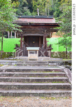 松尾大社の摂社  月読神社（京都市西京区） 111683623