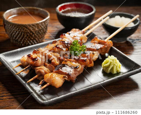 美味しそうな焼鳥のイメージ_AI生成画像 美味しそうな焼鳥のイメージ_AI生成画像 111686260
