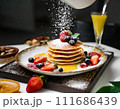 美味しそうなパンケーキ_AI生成画像 111686439