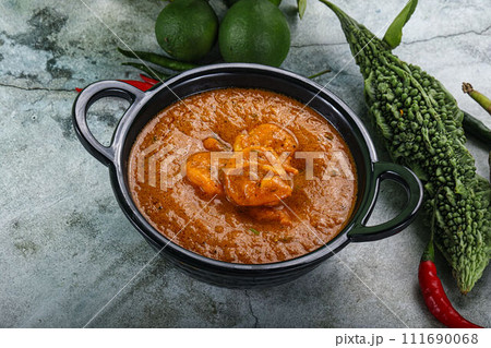 Indian cuisine - Masala with prawn Indian cuisine - Masala with prawn 111690068