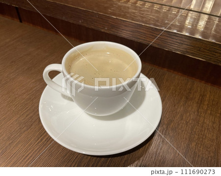黒糖ミルクコーヒー 甘みのあるホットカフェドリンク 黒糖ミルクコーヒー 甘みのあるホットカフェドリンク 111690273