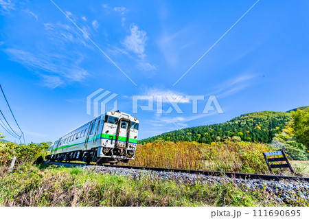 石北本線（安国－生田原）　疾走するキハ40 111690695
