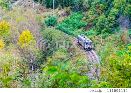 石北本線　常紋峠を行くキハ54 111691153
