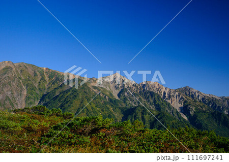【唐松岳】八方尾根から見た白馬三山_02 【唐松岳】八方尾根から見た白馬三山_02 111697241