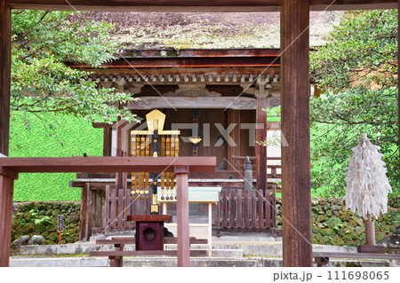 松尾大社の摂社 月読神社(京都市西京区) 松尾大社の摂社 月読神社(京都市西京区) 111698065