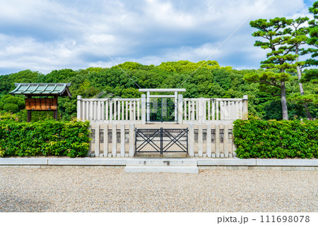大阪府藤井寺市 第十四代 仲哀天皇 恵我長野西陵 大阪府藤井寺市 第十四代 仲哀天皇 恵我長野西陵 111698078